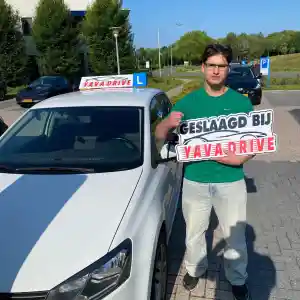 rijschool_veendam_YAVA_DRIVE_6.jpg