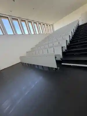 Treppenhausreinigung, Flur .jpg