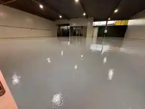 320 m2 rol coating bedrijfshal .jpg
