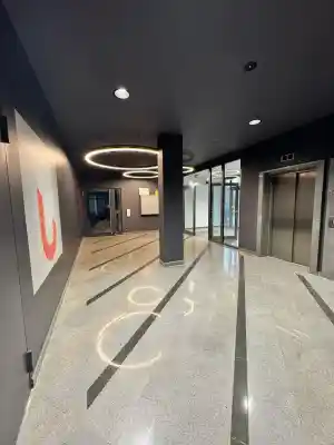 Sanierung Foyers und Treppenhäuser.jpg