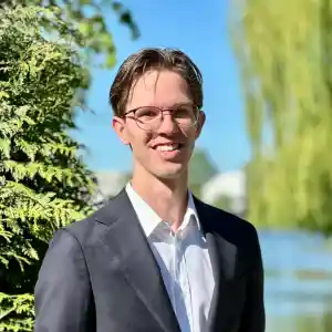 Van Der Maarel Makelaardij - REMAX.jpg
