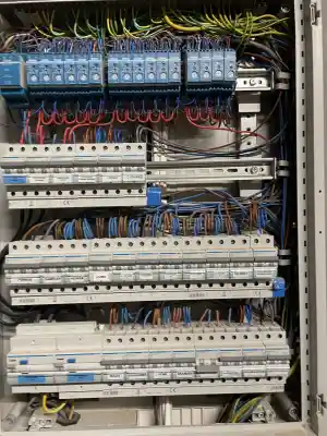elektricien_avelgem-outrijve_delotech_3.jpg