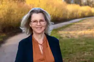 uitvaartverzorger_oosterbeek_Carla_Tijhuis_-_Uitvaartzorg_op_Maat_5.jpg