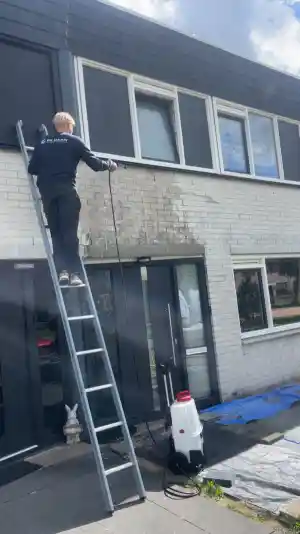 schoonmaakbedrijf_alkmaar_De_Haan_vastgoed_onderhoud_3.jpg
