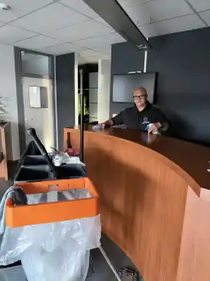 glazenwasser_gent-oostakker_BLM-CLEANING.BE_7.jpg