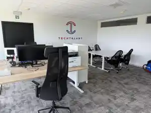 schoonmaakbedrijf_genk_NW_Services_3.jpg