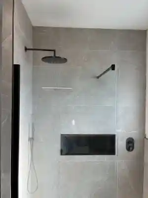 doucherenovatie te Hoboken.jpg