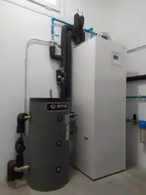 Instalación de bomba de calor en Moaña.jpg