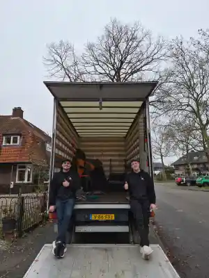 Verhuisbedrijf De Vliegende Hollander.jpg