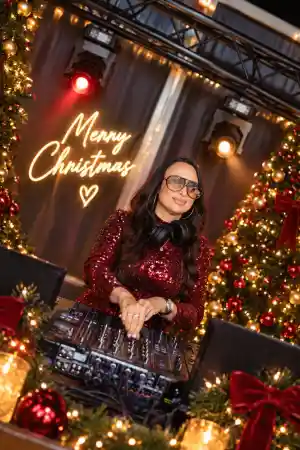 dj_amsterdam_Dj_Mounmoney_4.jpg