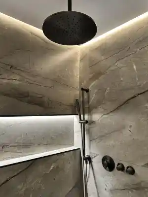 Luxe badkamer renovatie.jpg