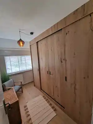 Maatwerk garderobekast .jpg