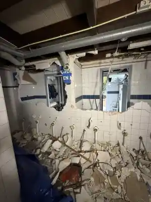 sloopbedrijf_almere_AOsloopwerken_3.jpg