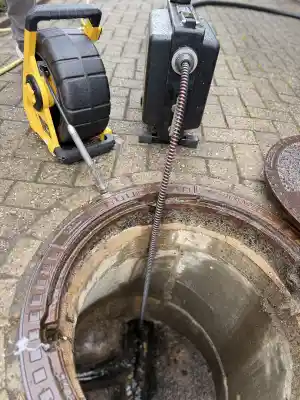 Kanal und Rohrreinigung.jpg