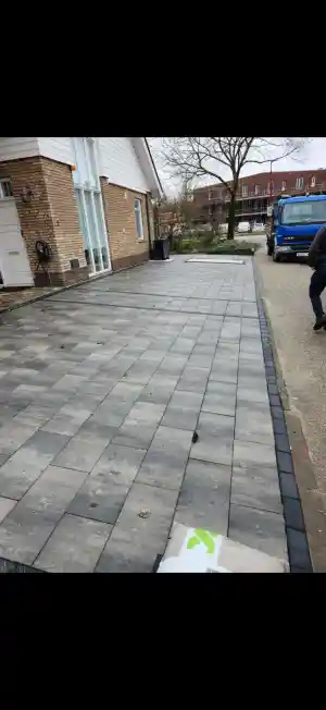 hovenier_capelle-aan-den-ijssel_Steen_Specialist_Nederland_B.V._7.jpg