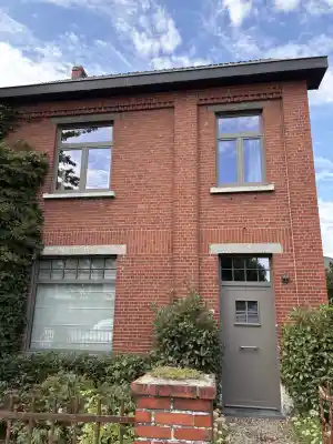 glazenwasser_hasselt-sint-lambrechts-herk_Vaes_Glasreiniging__2.jpg