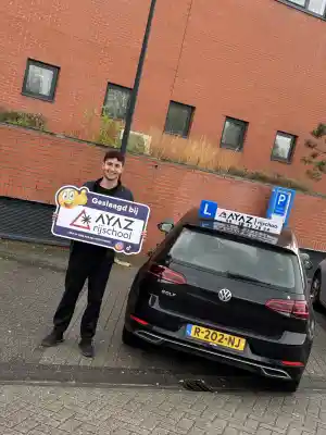 rijschool_amsterdam_Rijschool_Ayaz_7.jpg