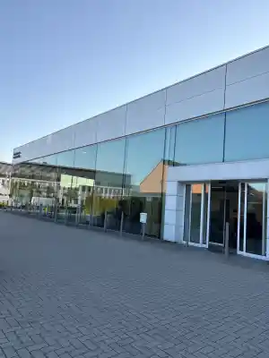 Grote ramen buitenkant.jpg
