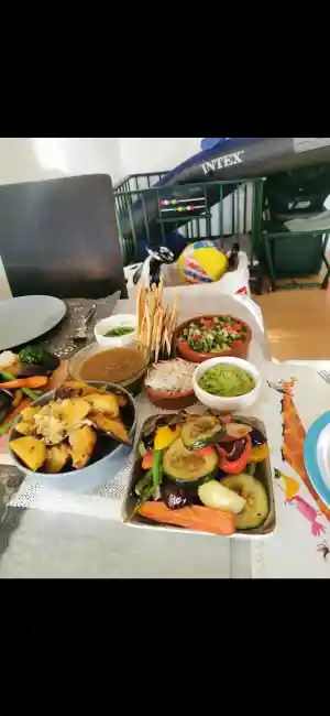 catering_bemmel_Two_in_one_food_and_Clean_service_5.jpg