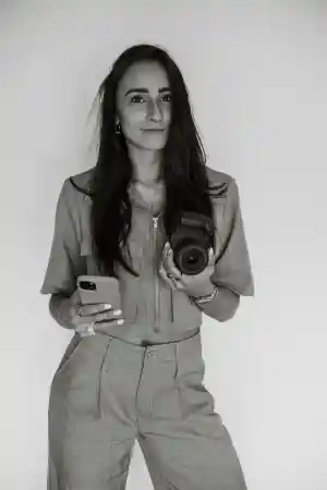 Studio Zara Luna.jpg