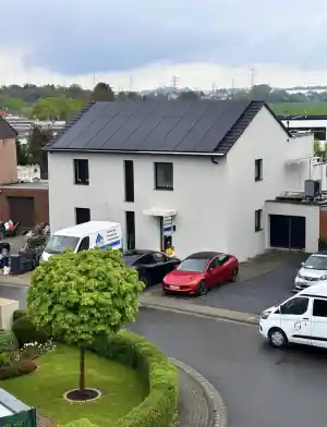 solaranlage_frechen_S&R_Bau_GmbH_|_Elektroinstallationen_|_PV-Anlage_5.jpg