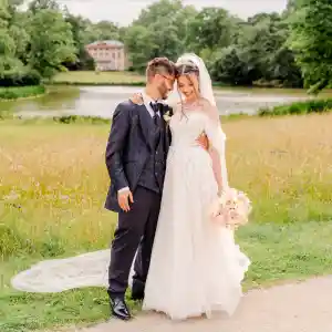 freie-redner_glattbach_YOUR_MOMENT_Weddings_-_Freie_Rednerin_&_Hochzeitsplanerin_4.jpg
