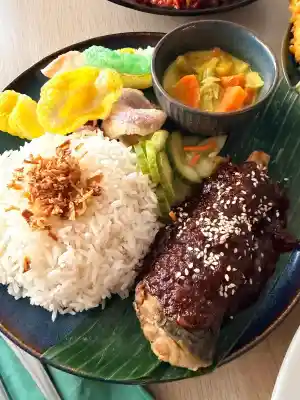 catering_den-haag_Berempah_by_Reza_In_Holland_B.V._4.jpg