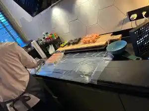 Sushi op schaal live op locatie .jpg