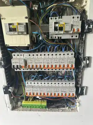 electricista_oviedo_AsturLuz_Instalador_autorizado__3.jpg