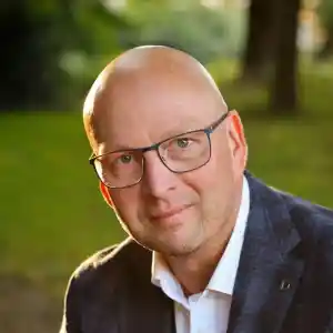 Bas Poelstra Uitvaarten.jpg