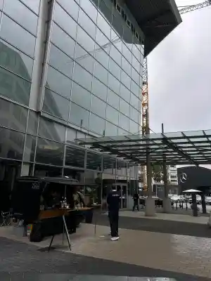 Mercedes Benz Berlin.jpg