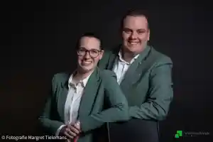 We get IT done! Vince en Manon in actie en poserend..jpg