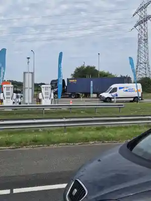 verhuisbedrijf_rijswijk_Verhuisbedrijf_&_Montagebedrijf_Help2Move_B.V._6.jpg