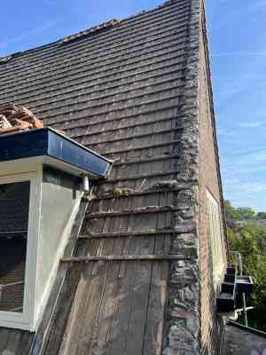 Nieuw pannendak Tuile du Nord (natuurrood) + plus SF40BB super folie.jpg