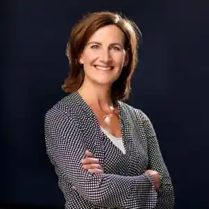 Floor Damen Makelaar-Taxateur o.g..jpg