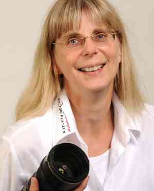 hochzeitsfotograf_troisdorf_bei_Ringfoto_Platzen_im_Hit-Center_2.jpg