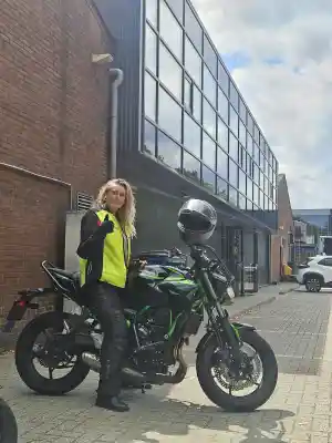 rijschool_naarden_Verkeersschool_Let's_Drive_3.jpg