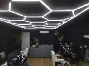 Airconditioning geplaatst en netjes afgewerkt.jpg