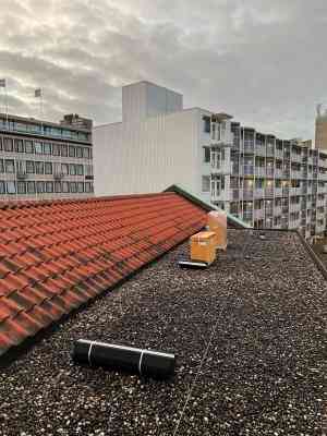 Leveren en installeren van 3 klimaatsystemen aan Lyceum Kralingen.jpg