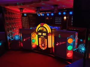 Jukebox Drive-in Show.jpg