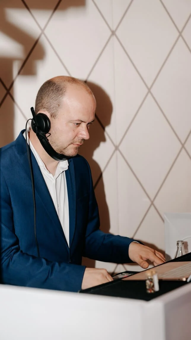 Music DJ Chris | Hochzeits- & Event-DJ | Christian Döring.jpg