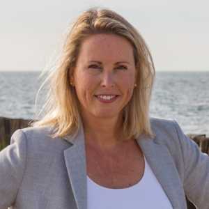 Mirja Hennink Tekstschrijver.jpg