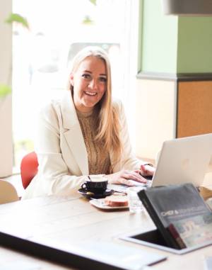 Roses Pearls Bubbles Events.jpg