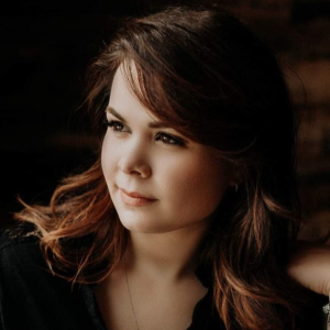 Julia Kramer Hochzeits- & Eventsängerin.jpg