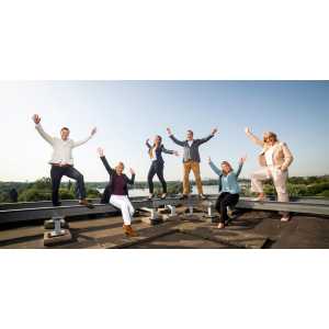 J.J. van Oosten Makelaardij B.V..jpg