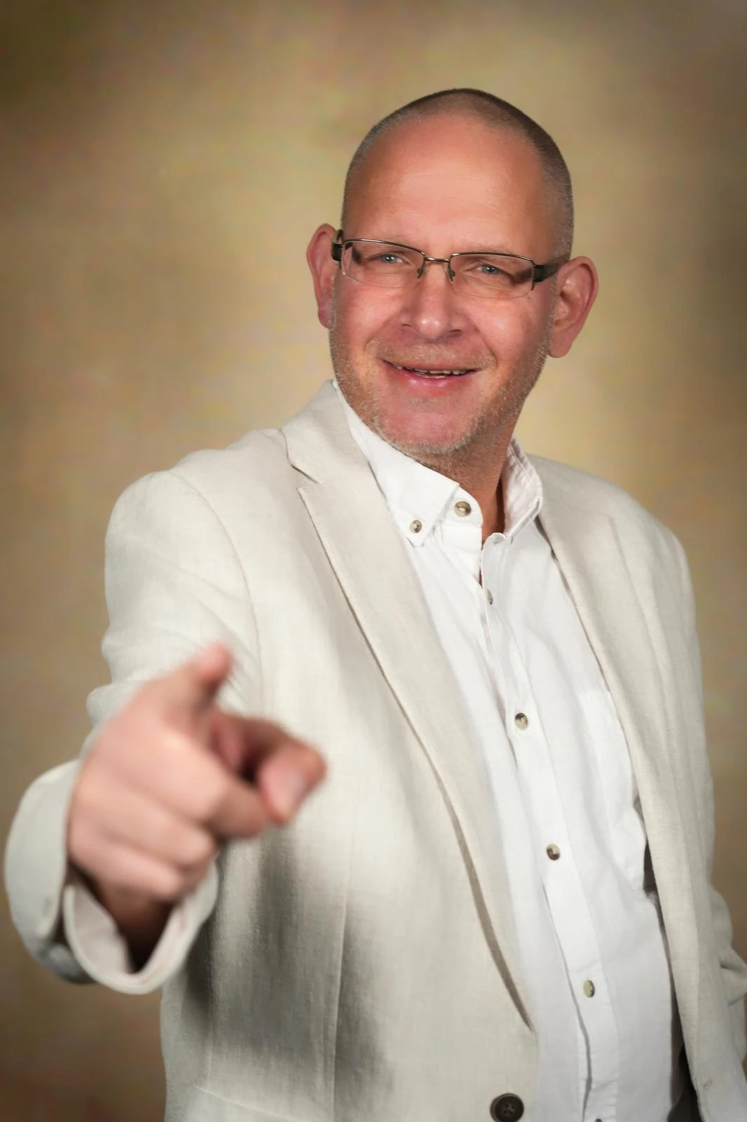 DJ Chris Frisch.jpg