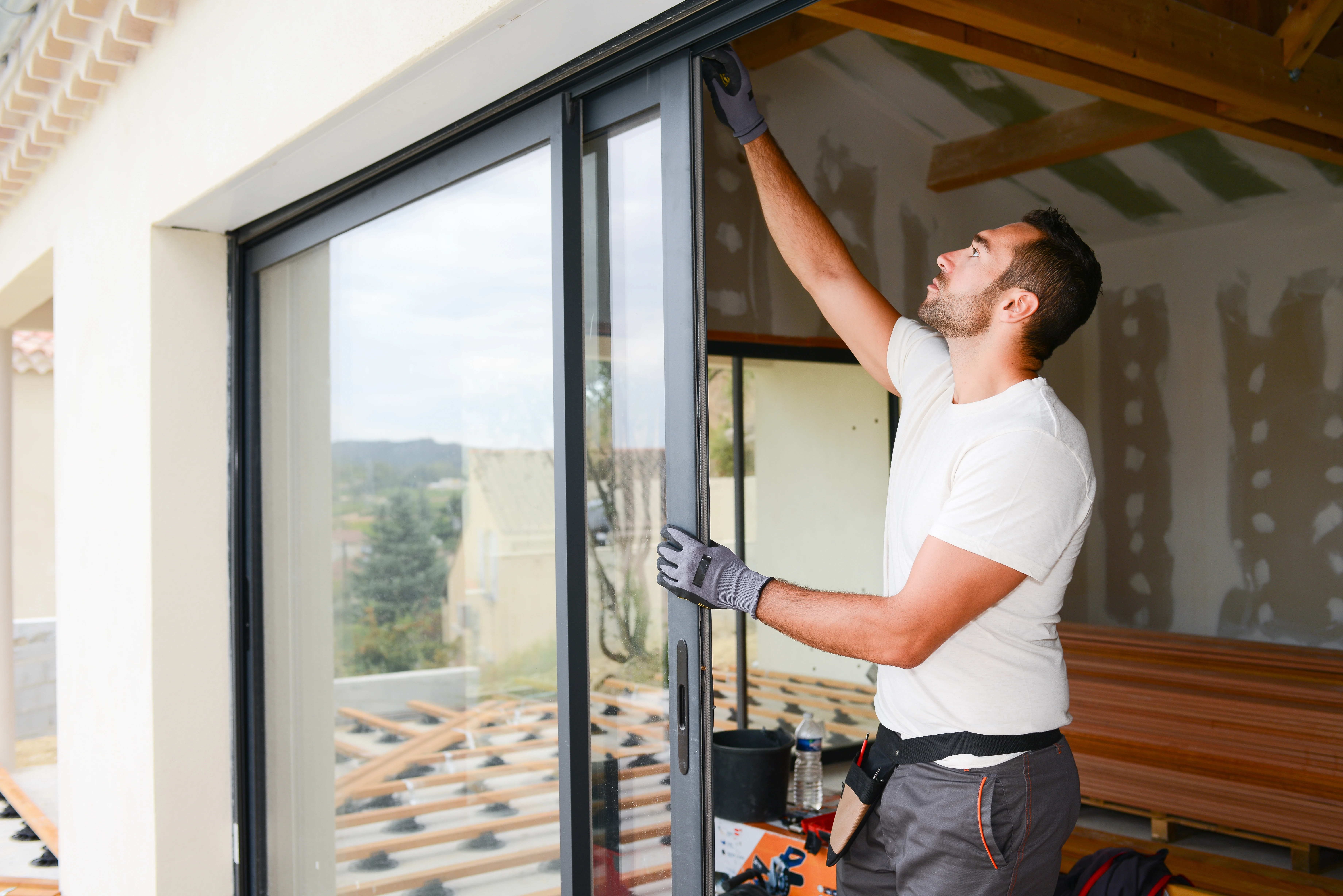 NEUE HANSE Bauelemente - Fenster, Haustüren, Rollladen, Raffstoren und Insektenschutz.jpg