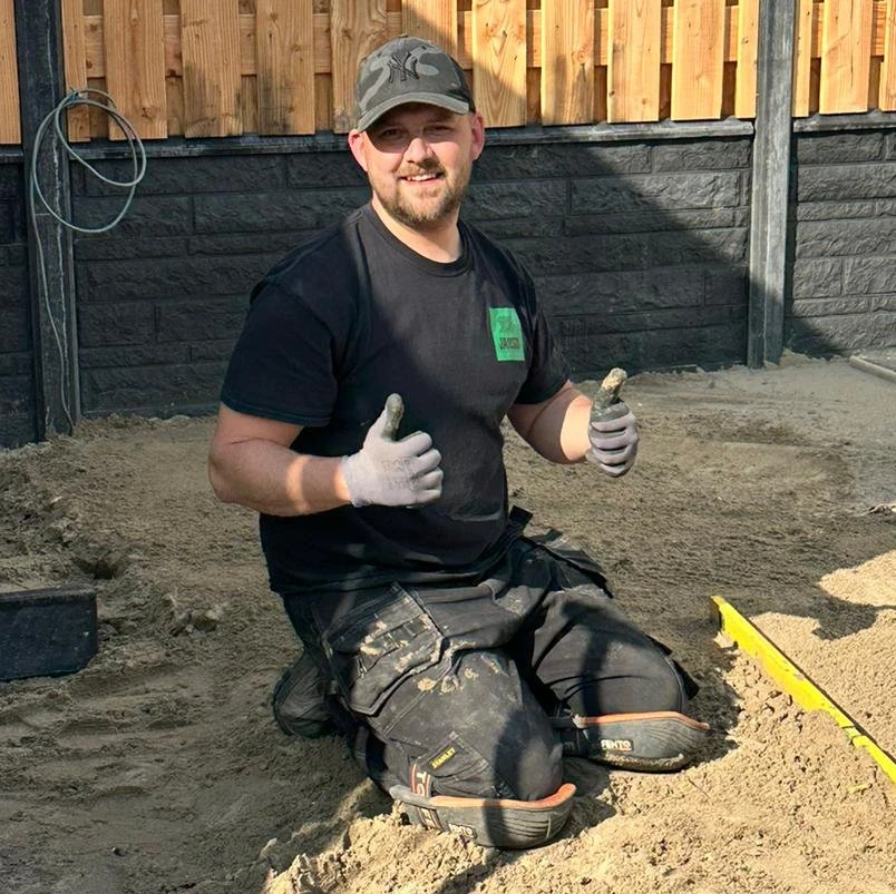 Jansen sierbestratingen bouw en service .jpg