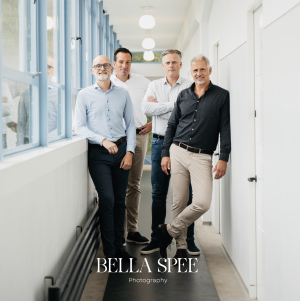 Bella Spee Photography.jpg