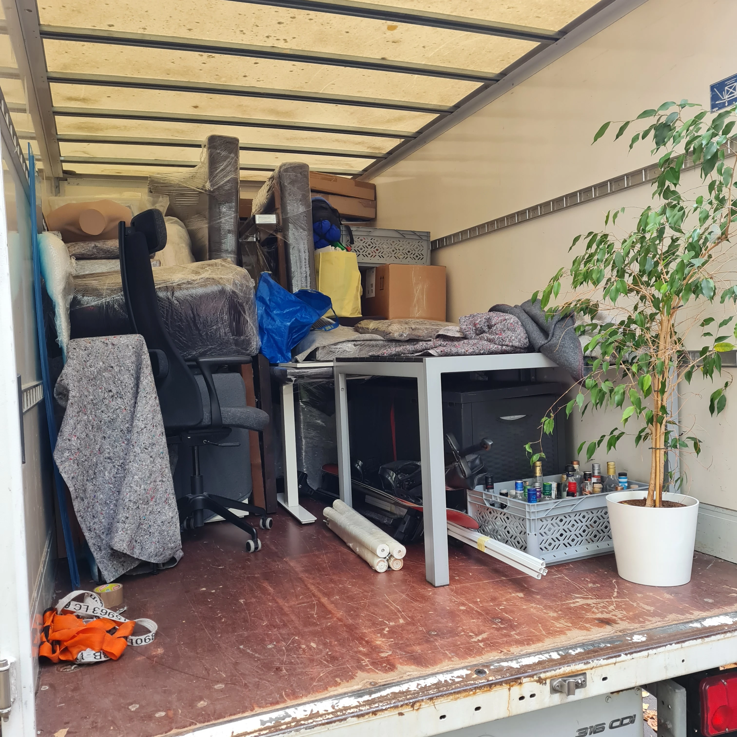 Exodus Gebäudereinigung.jpg